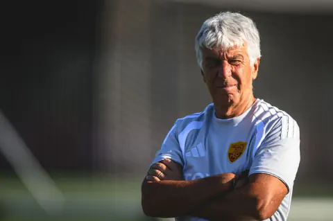 Roma Şampiyonlar Ligi Kadrosunu Açıkladı: Dybala ve Svilar Liderliğinde 24 İsim