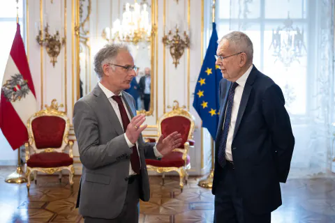 Avusturya Maliye Bakanı Markus Marterbauer ve 2026 Bütçe Krizi