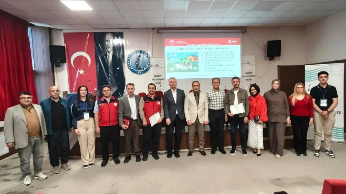 Afyon Kocatepe Üniversitesi’nde Tarım ve Girişimcilik Konferansı Düzenlendi Afyon Kocatepe Üniversitesi’nde Tarım ve Girişimcilik Konferansı Düzenlendi
