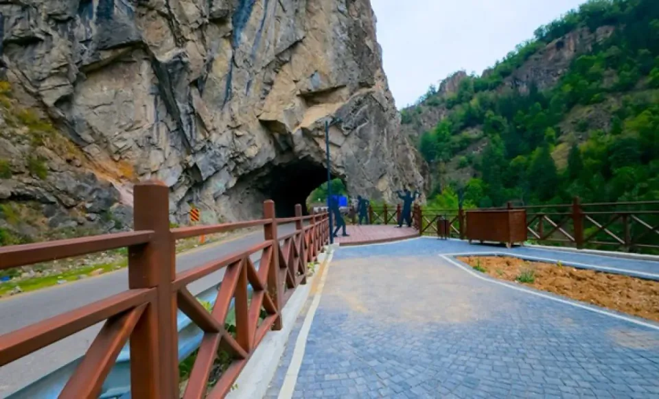 Giresun’un 140 Yıllık Mirası Halil Rıfat Paşa Tüneli Modern Altyapıyla Hizmete Sunuldu görseli