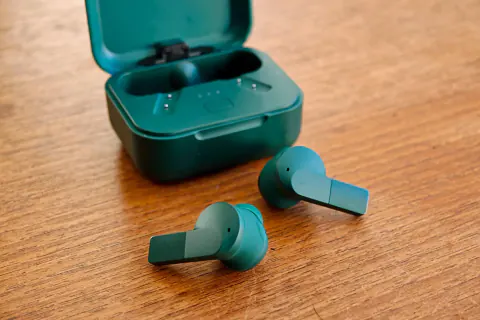 Fairphone Fairbuds 2 duyuruldu: Değişen tasarım, çift kat pil ömrü ve tam onarılabilirlik