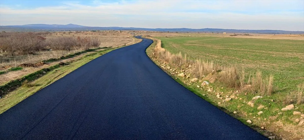 İdil'de Köy Yolları İçin 75 Kilometrelik Asfalt Hamlesi ve Denetim Çağrısı İdil'de Köy Yolları İçin 75 Kilometrelik Asfalt Hamlesi ve Denetim Çağrısı