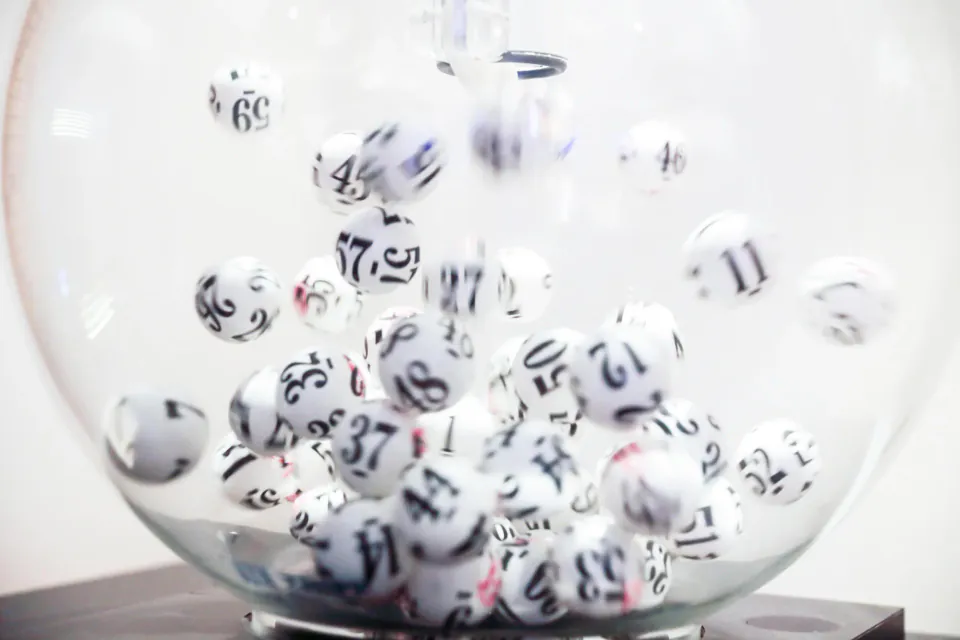 Lotto Çekiliş Sonuçları: 1 Ağustos 2026 '6aus49' Kazanan Numaraları Açıklandı görseli