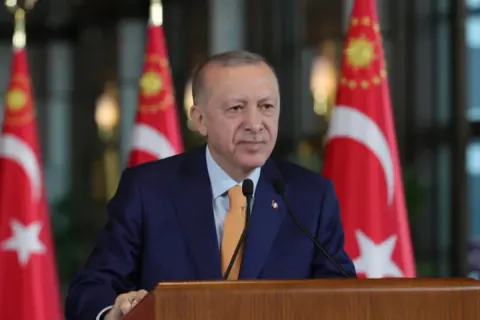 Cumhurbaşkanı Erdoğan, 5 büyükelçiden güven mektuplarını teslim aldı