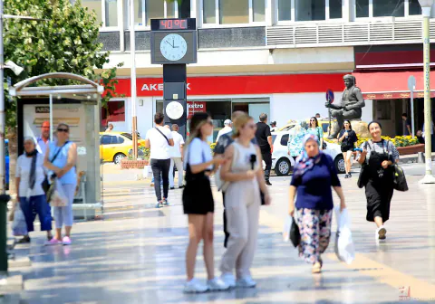 Sıcak Hava Dalgaları ve Agriflasyon Riski: Gıda Fiyatları Tehdit Altında