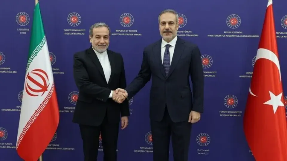 Hakan Fidan ile Abbas Erakçi görüştü: Hürmüz Boğazı ve bölge gerginliği masada görseli