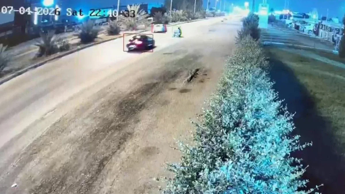 Mopeddeki Anne ve Kızına Arkadan Çarptı: Kızı Hayatını Kaybetti Mopeddeki Anne ve Kızına Arkadan Çarptı: Kızı Hayatını Kaybetti