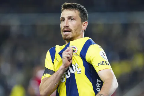 Fenerbahçe'de Mert Hakan Yandaş'tan Sürpriz Karar: Asgari Ücretle Sözleşme