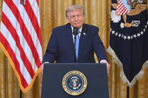 Trump'tan Çin'e Seçim Müdahalesi Suçlaması: Pekin'den Sert Yanıt