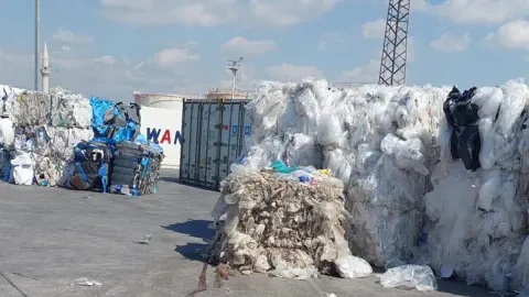 Türkiye'de İş Kazaları Alarm Veriyor: 2026'nın İlk Çeyreğinde 432 Can Kaybı