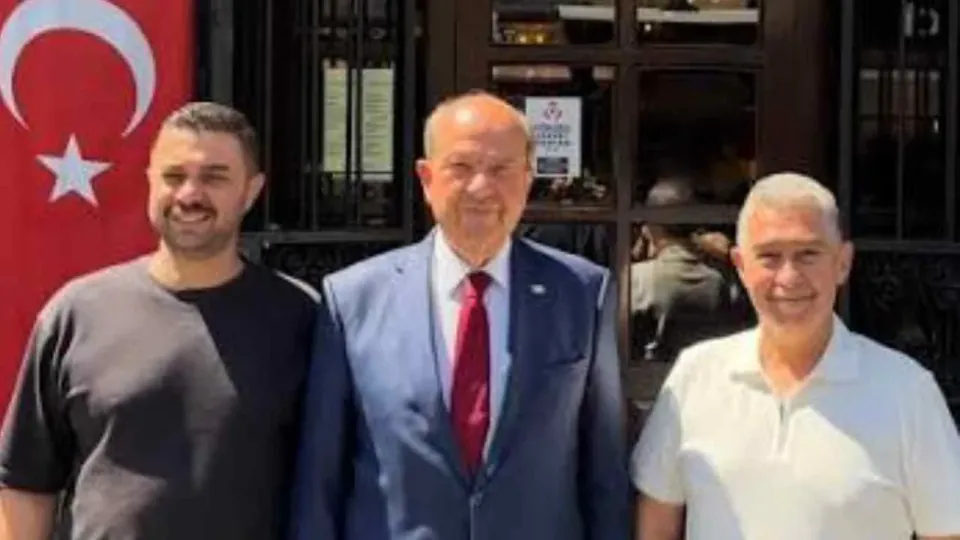 Ersin Tatar Gaziantep'te Tarihi Tahmis Kahvesi'ni Ziyaret Etti görseli