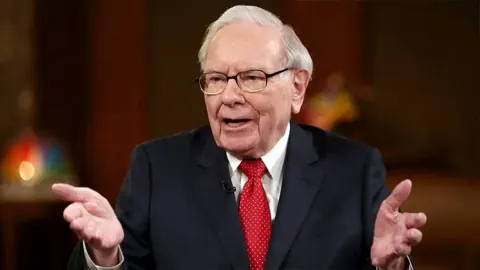 Warren Buffett'tan Piyasalara Sert Uyarı: Yatırım ile Kumar Arasındaki Çizgi Kayboldu
