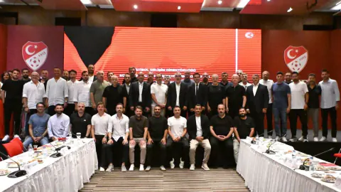 Süper Lig Altyapılarında Yeni Dönem: Riva'da 2026-2027 Yol Haritası Çizildi
