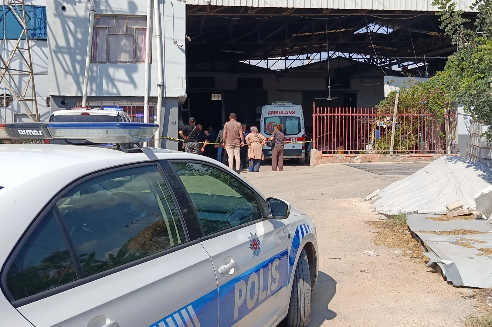 Adana Sarıçam'da iş yeri sahibi Cevdet Abay yazıhanesinde ölü bulundu Adana Sarıçam'da iş yeri sahibi Cevdet Abay yazıhanesinde ölü bulundu