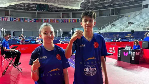 Milli Masa Tenisçiler Görkem Öçal ve Ela Su Yönter Avrupa'da Yarı Finalde