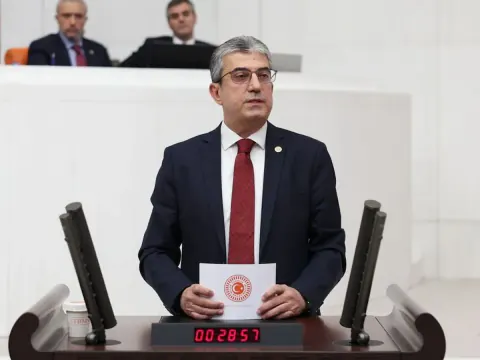 CHP'li Gökhan Günaydın Grup Başkanvekilliği Görevine İade Edildi