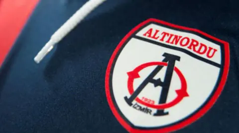 Altınordu FK Profesyonel Futbola Veda Ediyor: TFF 2. Lig'den Çekilme Kararı