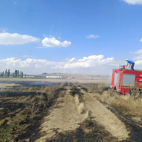 Sivas Altınyayla'da anız yakanlara 55 bin lira idari para cezası: Denetimler aralıksız sürüyor