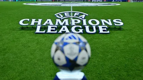Şampiyonlar Ligi kadro listesi bugün sona eriyor: Fenerbahçe ve Galatasaray rakipleri belli