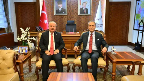 Aksaray Valisi Murat Duru'dan Nevşehir Valisi Hüseyin Kök'e Ziyaret