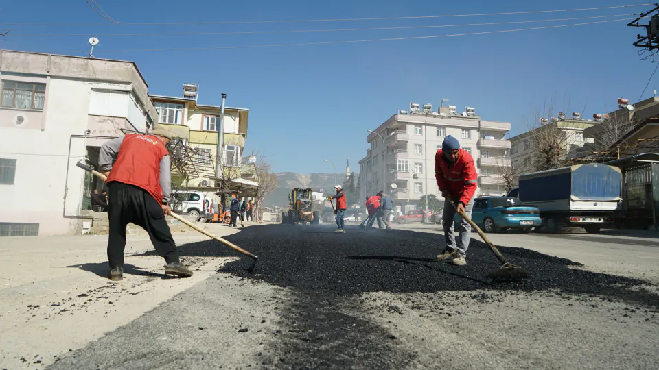 Çanakkale Lise Caddesi'nde Altyapı Seferberliği: Yenileme Çalışmaları Sürüyor görseli