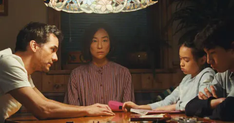Greta Lee Başrolde: Netflix'ten Gizem ve Gerilim Dolu Yeni Proje