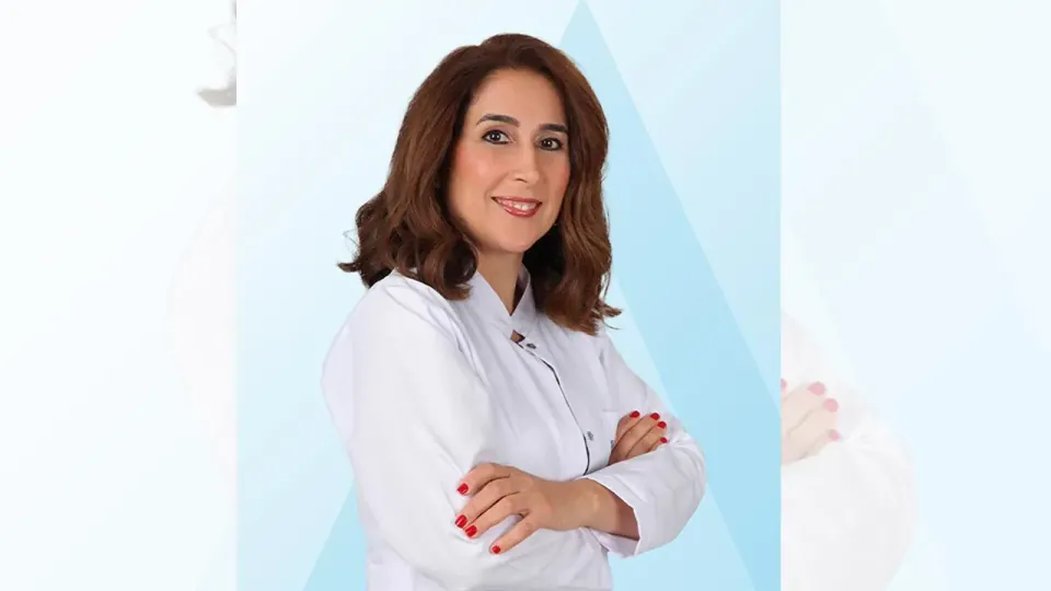 Güneşten Korunmak İçin 8 Altın Kural: Sadece Krem Sürmek Yeterli mi? görseli