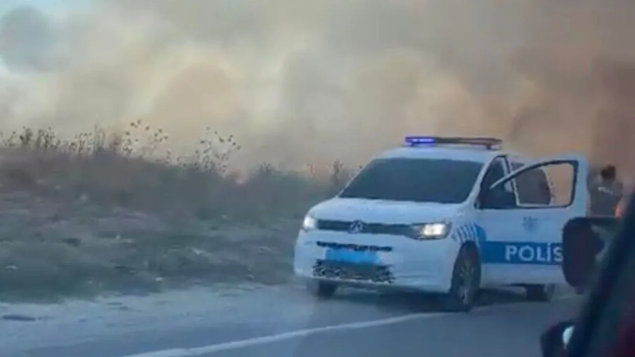Kapaklı'da otluk yangını itfaiye müdahalesiyle kontrol altına alındı Kapaklı'da otluk yangını itfaiye müdahalesiyle kontrol altına alındı