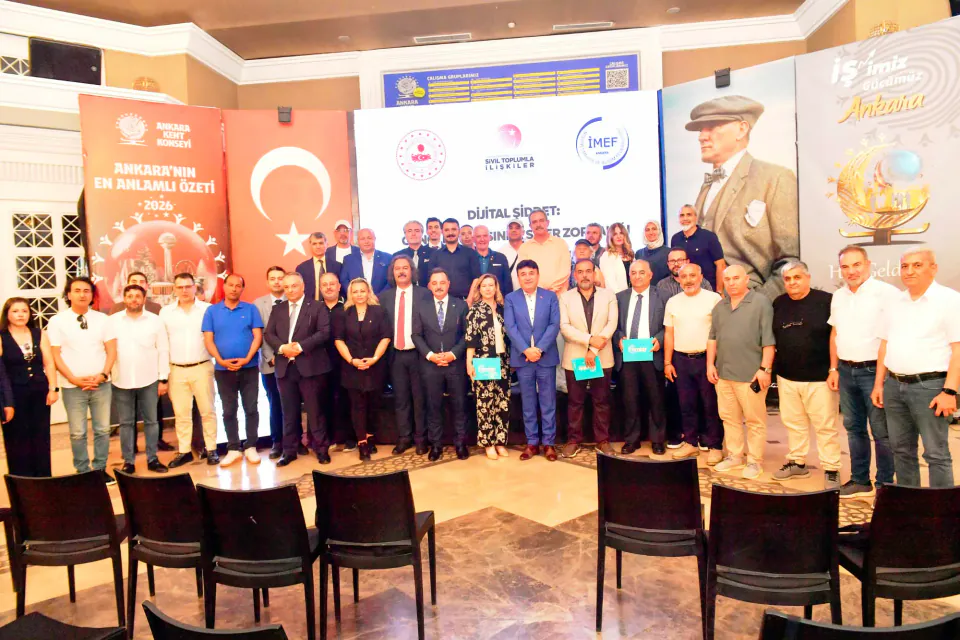 Ankara'da Siber Zorbalık Zirvesi: Gençleri Dijital Şiddetten Koruma Yolları görseli