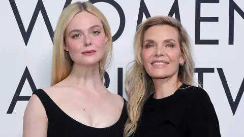 Elle Fanning ve Michelle Pfeiffer Kırmızı Halıda Bir Araya Geldi