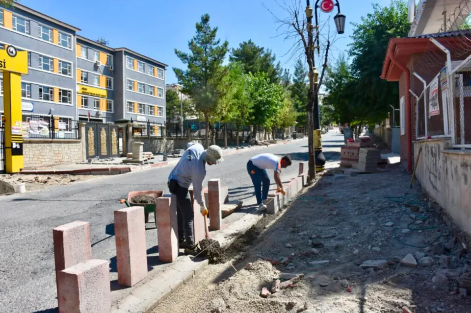 Siirt'te Kent Geneli Kaldırım ve Parke Seferberliği Başladı görseli