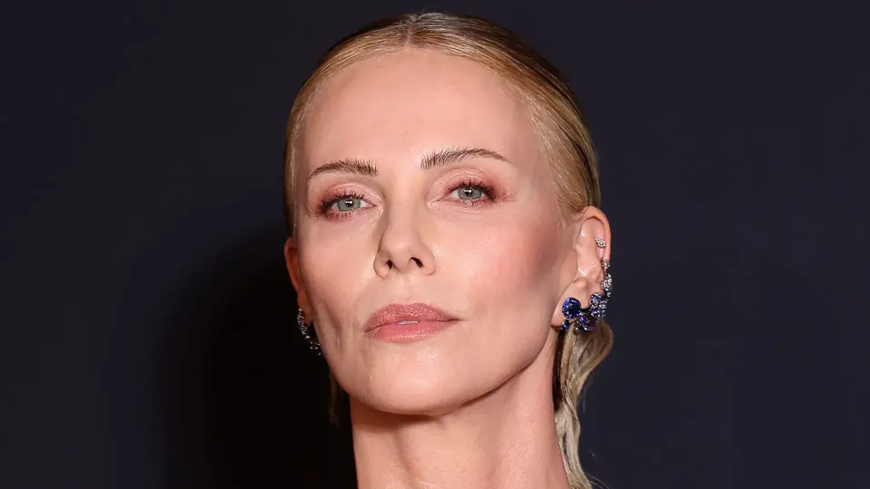 Charlize Theron'dan 'Zayıflık' Tartışmalarına Beklenmedik Yanıt görseli