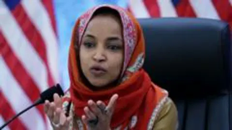 Ilhan Omar evine baskın: 'Trump yönetimi siyasi düşmanları hedef alıyor'