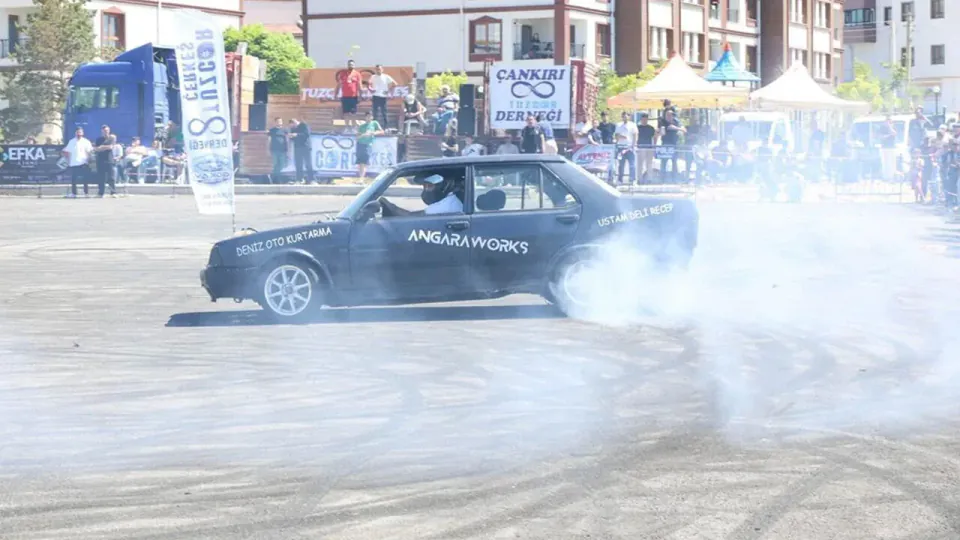 Çerkeş'te Modifiye Rüzgarı: TUZCAR Etkinliğinde Drift Heyecanı görseli