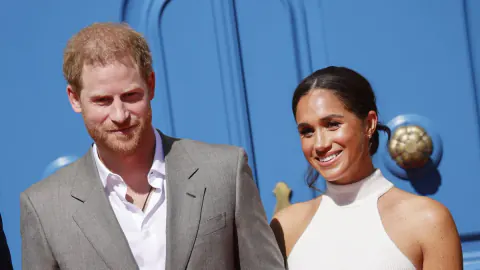 Harry ve Meghan İngiltere'ye Yerleşmedi: Rus Medya İddiası Resmi Kaynaklarla Yalanlandı Harry ve Meghan İngiltere'ye Yerleşmedi: Rus Medya İddiası Resmi Kaynaklarla Yalanlandı