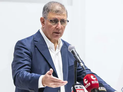 Cemil Tugay'dan İstifa Sonrası Kritik Açıklama: 'Belediye Başkanlığına Bağımsız Devam Edeceğim'