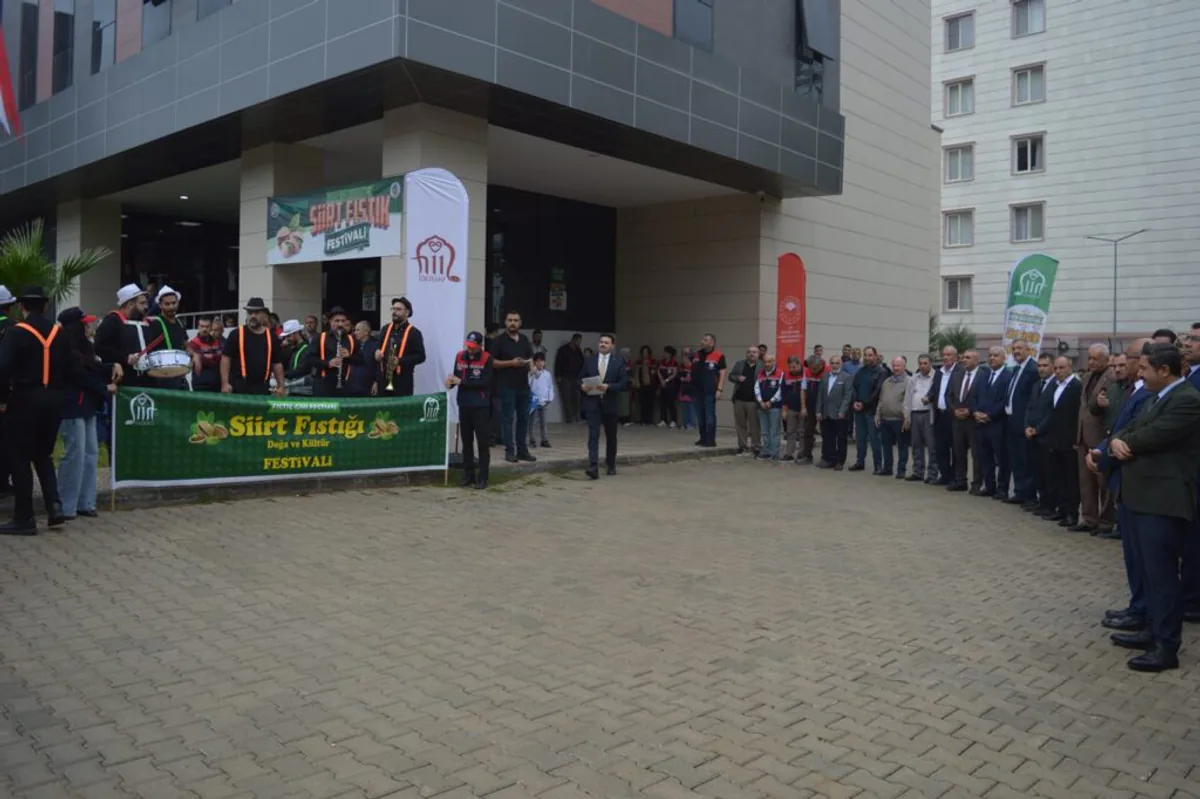 Siirt Fıstığında 50 Bin Ton Hedefi: Üretim Alanı 409 Bin Dekara Ulaştı Siirt Fıstığında 50 Bin Ton Hedefi: Üretim Alanı 409 Bin Dekara Ulaştı
