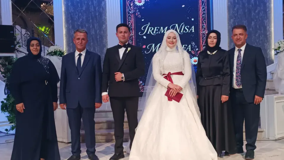 Konya Büyükşehir Belediye Başkanı Altay, Daire Başkanı Bilgiç'in kızını nikaha dâhil etti görseli