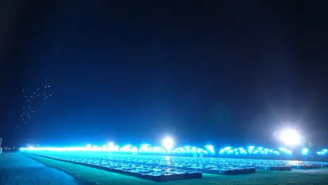 Sichuan Gökyüzünde Dev Görsel Şölen: 33 Bin Drone Aynı Anda Havalanı