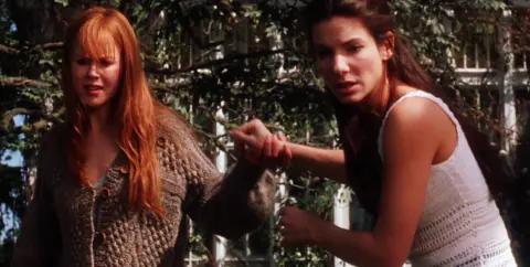 Sandra Bullock ve Nicole Kidman 'Practical Magic 2' ile Geri Dönüyor