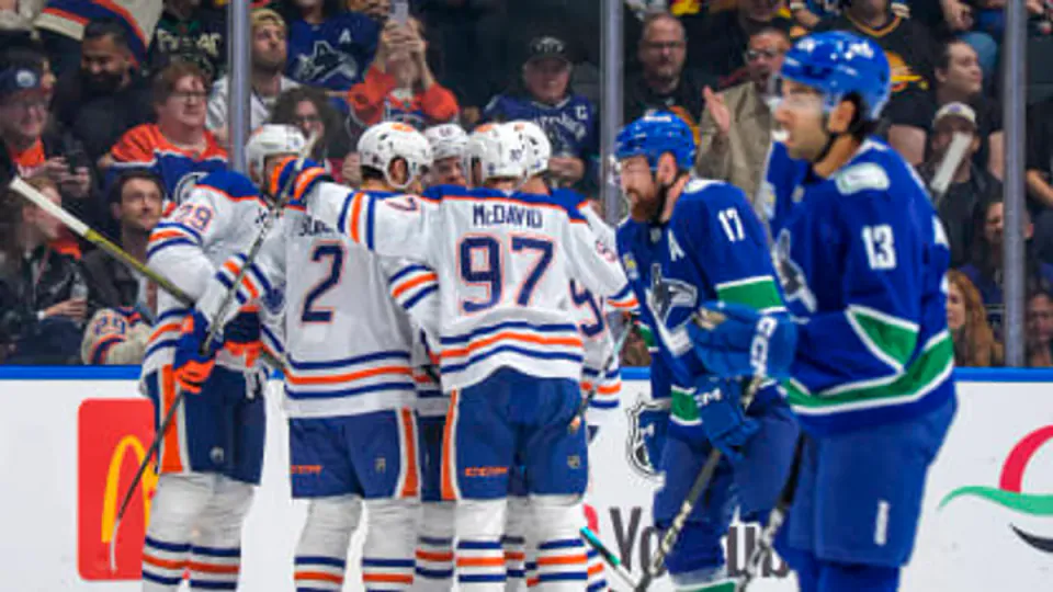 McDavid'in 5 Puanlık Şovuyla Oilers, Canucks'u 8-3 Ezdi görseli