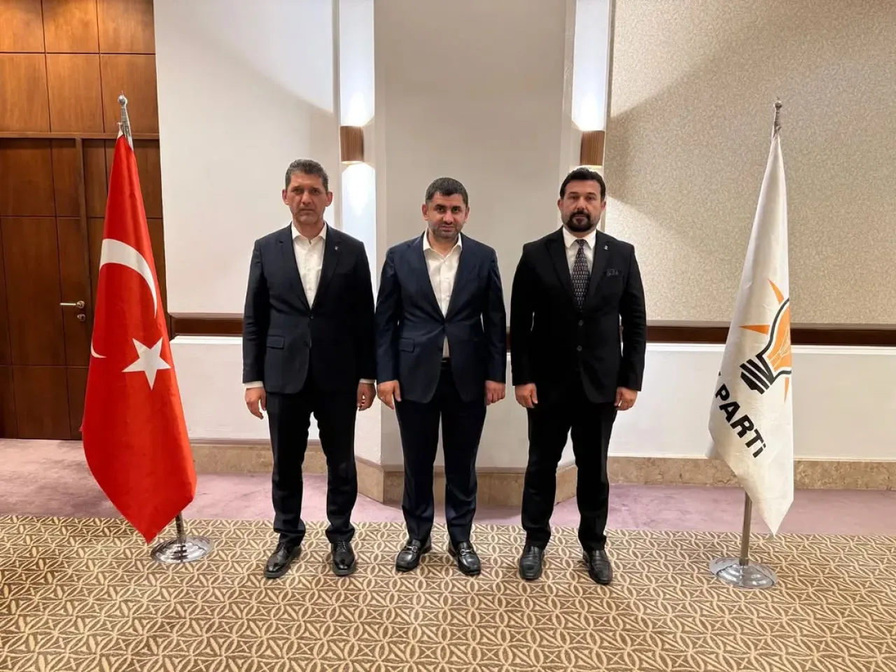 AK Parti Antalya Muratpaşa İlçe Başkanlığı'ndan İlçe Başkanları Toplantısı AK Parti Antalya Muratpaşa İlçe Başkanlığı'ndan İlçe Başkanları Toplantısı