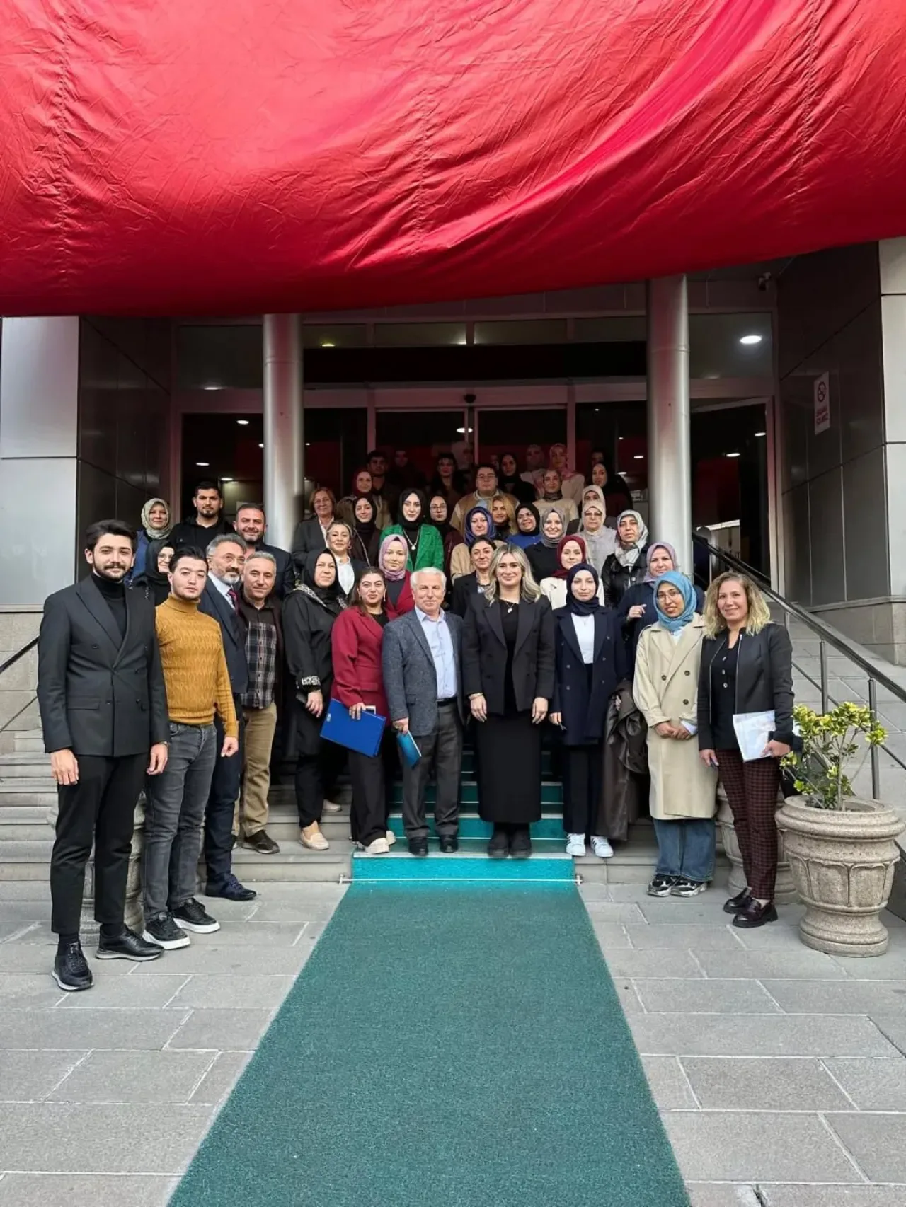 AK Parti Sincan İlçe Sekreterya Birimi İl Toplantısına Katıldı AK Parti Sincan İlçe Sekreterya Birimi İl Toplantısına Katıldı