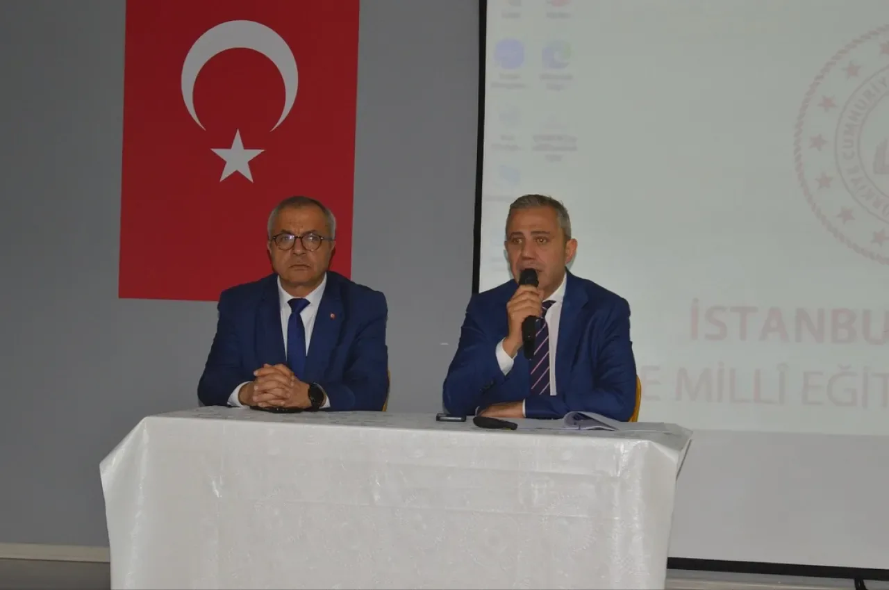 Kartal'da Ortak Sınav Öncesi Önemli Bilgilendirme Toplantısı Yapıldı Kartal'da Ortak Sınav Öncesi Önemli Bilgilendirme Toplantısı Yapıldı