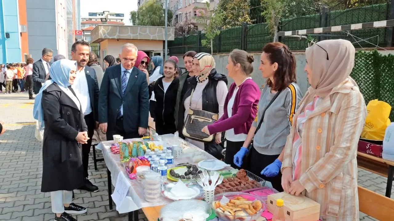 Maltepe'de Gazze için Yardım ve Farkındalık Kermesi Düzenlendi Maltepe'de Gazze için Yardım ve Farkındalık Kermesi Düzenlendi