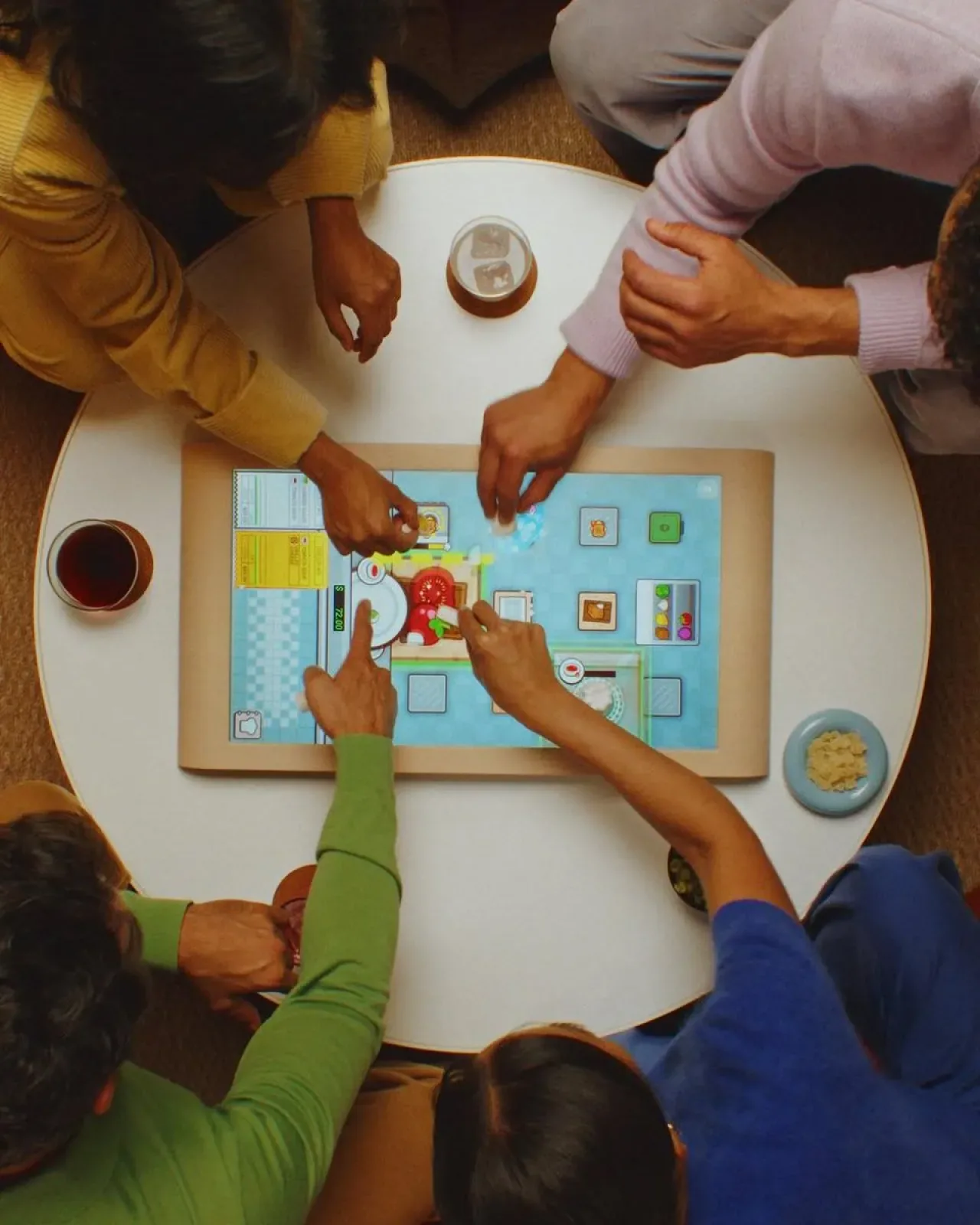 Board: Video ve Kutu Oyunlarını Birleştiren Tabletop Konsol Piyasaya Çıkıyor Board: Video ve Kutu Oyunlarını Birleştiren Tabletop Konsol Piyasaya Çıkıyor