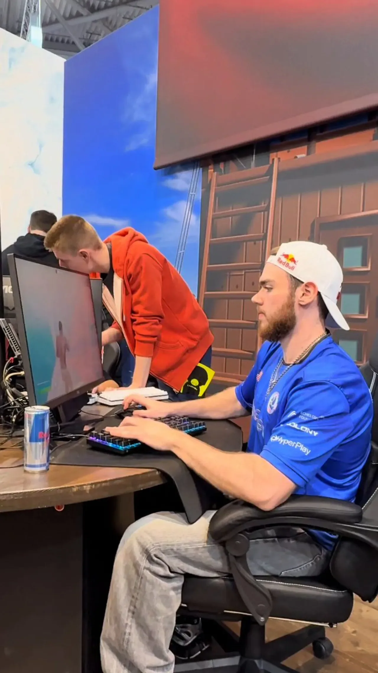 Mongraal, Oyun Dünyasının Geleceğini Gamescom'da Değerlendiriyor Mongraal, Oyun Dünyasının Geleceğini Gamescom'da Değerlendiriyor