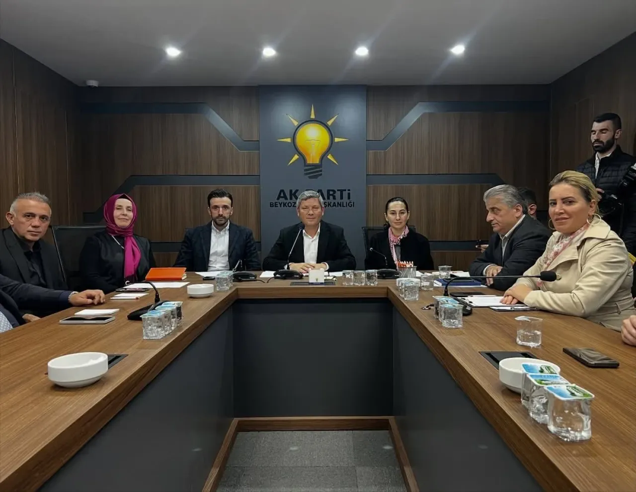 AK Parti İstanbul Kadın Kolları Beykoz'da Danışma Meclisi Toplandı AK Parti İstanbul Kadın Kolları Beykoz'da Danışma Meclisi Toplandı