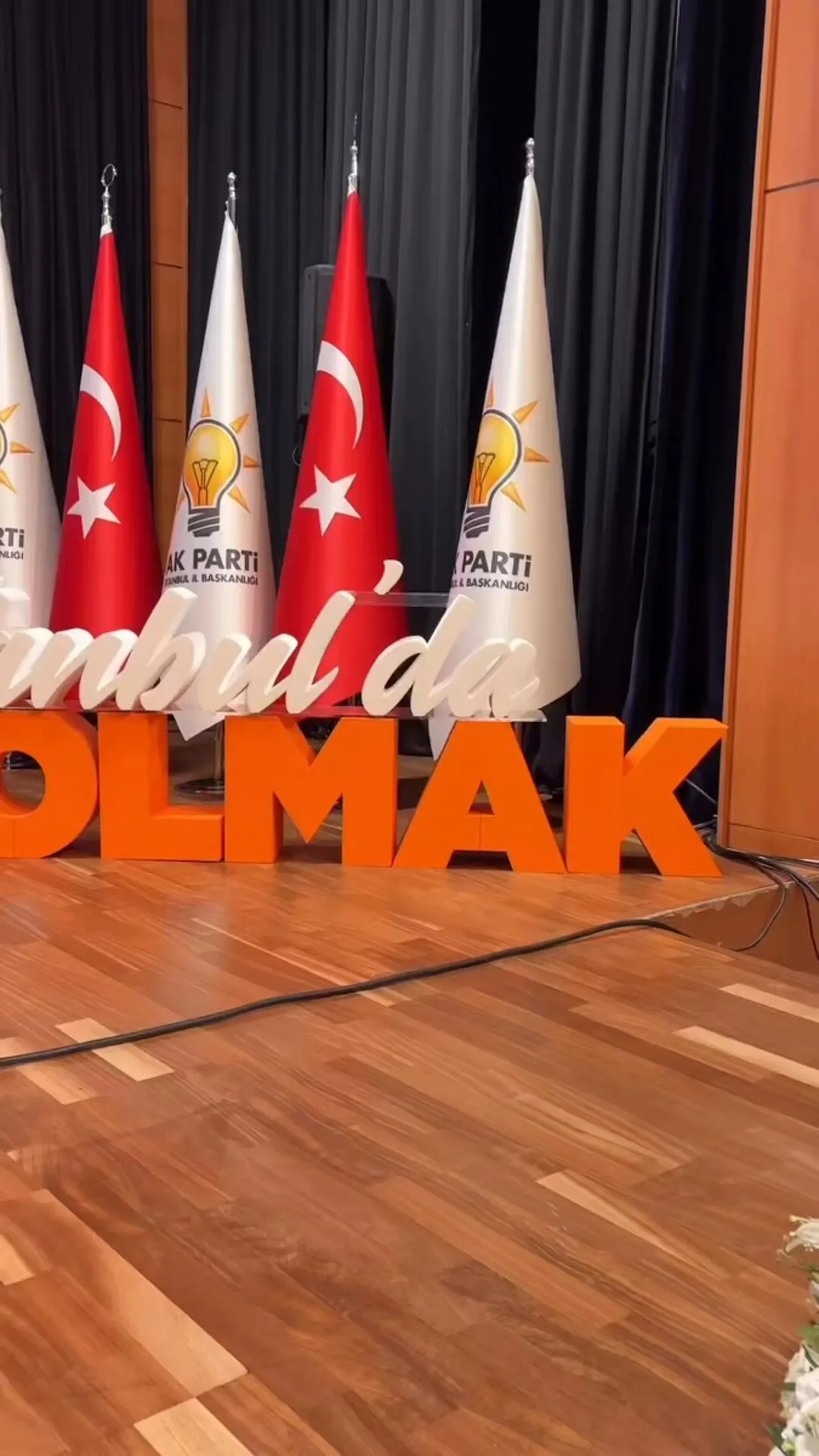 AK Parti Beyoğlu İlçe Teşkilatı Üç Kademeli Yönetim Toplantısını Gerçekleştirdi AK Parti Beyoğlu İlçe Teşkilatı Üç Kademeli Yönetim Toplantısını Gerçekleştirdi