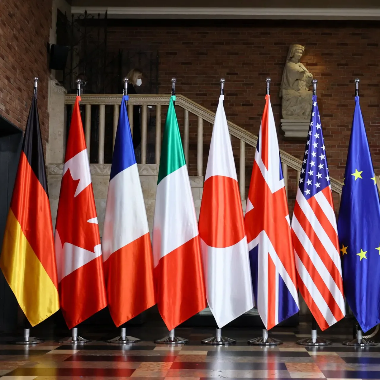 G7 Enerji Bakanları, Rusya'nın Ukrayna Enerji Sistemine Yönelik Saldırılarını Kınadı G7 Enerji Bakanları, Rusya'nın Ukrayna Enerji Sistemine Yönelik Saldırılarını Kınadı